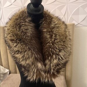SAGA FURS FOX FUR COLLAR CLIP ON